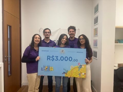Time da Capital com o prêmio de 2º lugar no Innovathon BB 2025
